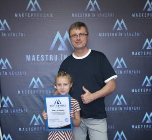 Read more about the article Recenzie curs A ÎNVĂȚA CUM SĂ ÎNVĂȚĂM | Alisa (8 ani) — MAESTRU ÎN VÂNZĂRI